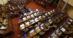 Cámara aprueba proyecto que prohíbe a los colegios negar matrícula por deuda