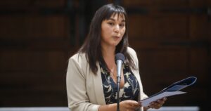 Elección del Colmed: Izkia Siches se impone por sobre Acuña durante primera jornada