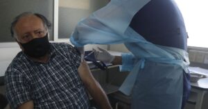 Comenzaron los ensayos clínicos de la vacuna de Oxford y AstraZeneca en Chile