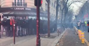 Al menos 95 detenidos tras disturbios en Francia por Ley de Seguridad Global