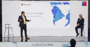 La Moneda anuncia que Microsoft construirá datacenters en Chile
