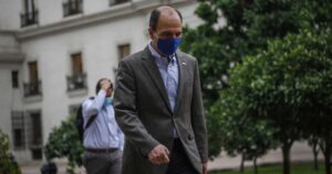 Monckeberg descarta su salida en inminente cambio de gabinete: 