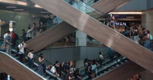 Evelyn Matthei por aglomeraciones en los malls: 