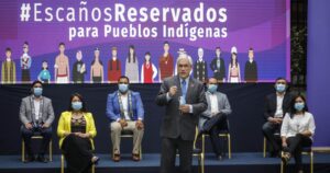Piñera pone en marcha reforma que garantiza escaños reservados