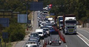 Carabineros: 44.500 vehículos han abandonado la Región Metropolitana en víspera de Año Nuevo