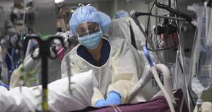 Estados Unidos rompe récord con más de 3 mil fallecidos por coronavirus en un día