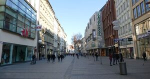 Alemania inicia su cierre con un nuevo récord de muertes por coronavirus