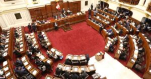 Presentan proyecto de ley para una nueva Constitución en Perú a través de un plebiscito 