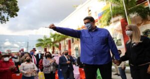Nicolás Maduro reconoce violaciones a los derechos humanos pero culpa a policías