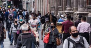 Ley seca, cierre de fronteras y toques de queda: así se celebrarán las fiestas de fin de año en Latinoamérica