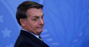 Corte Suprema de Brasil avala vacunación obligatoria contra el coronavirus, pese a oposición de Bolsonaro