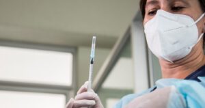 Cómo participar de los ensayos clínicos de las vacunas en Chile