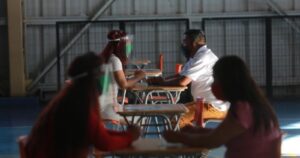 Gendarmería inicia retorno gradual de visitas presenciales en las cárceles