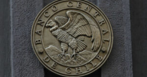 Imacec continuó negativo en octubre: crecimiento fue de -1,2%