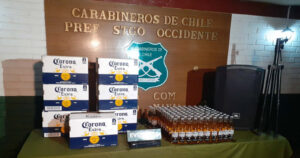 Carabineros detuvo a 30 personas que participaban de fiesta clandestina en Cerro Navia