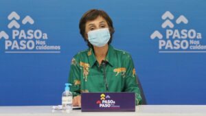 Minsal reporta un aumento del 10% de los casos de COVID-19 en la Región Metropolitana