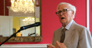 A los 89 años falleció el reconocido escritor John le Carré