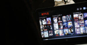 Desde contenido coreano al infantil: qué vieron los chilenos este 2020 en Netflix