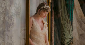 Taylor Swift sorprende a sus fanáticos y anuncia su noveno álbum 