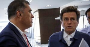 Carlos Larraín envía dura carta a RN acusando 