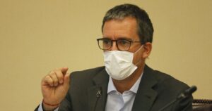 Harboe denunció amenazas de muerte tras anunciar su candidatura constituyente