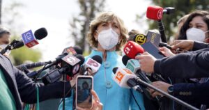 Matthei cuestiona a Jadue y compara costo de luminarias de Providencia con Recoleta