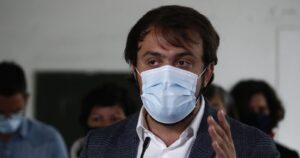 Concejal PC de Valparaíso renunció a su militancia por apoyo del partido a Sharp