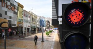 Casos activos superaron los 18 mil y Minsal decreta nuevos retrocesos en el plan Paso a Paso