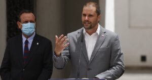 Bellolio: “Carabineros no puede ni debe interferir con la labor de la prensa