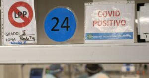 Balance COVID-19: cifra de casos nuevos bordeó los 5 mil