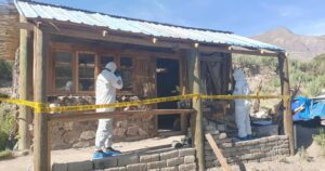 Carabineros detiene a sujeto acusado de parricidio y femicidio en Tarapacá