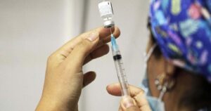 ISP revisará este miércoles aprobación de vacuna de Sinovac