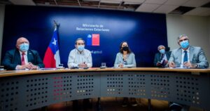 Gobierno constituye grupo de trabajo por situación de cerezas en China