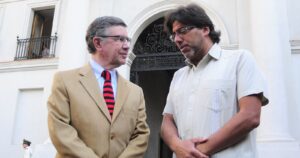 Por qué Lavín renunció a la reelección en Las Condes y metió presión sobre alcaldes 