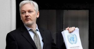 Justicia británica decide no extraditar a Julian Assange por razones de salud