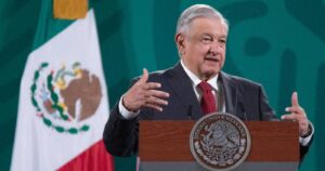 México ofrece asilo político a Julian Assange
