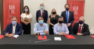 Chile Vamos inscribe lista única de constituyentes con Partido Republicano incluido