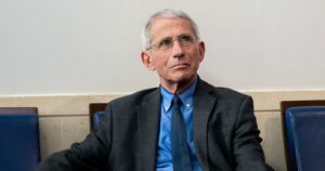Anthony Fauci anunció que Estados Unidos volverá a respaldar a la OMS