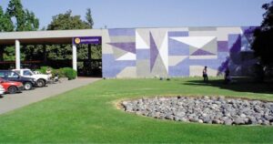 Corte Suprema ordenó a Colegio San Ignacio El Bosque renovar matrícula a alumno con déficit atencional