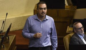 “Garrapata del trabajo del humilde”: las duras palabras del diputado Bianchi contra Briones