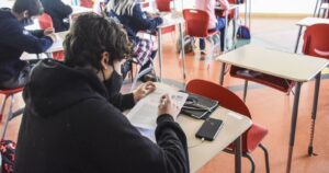 Encuesta Cadem: solo un 9% aprueba el regreso a clases el 1 de marzo