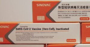 Minsal afirmó que vacuna de Sinovac llegará entre el 23 y 24 de enero