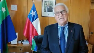 Intendente de Los Lagos renuncia y será candidato a la Convención Constitucional