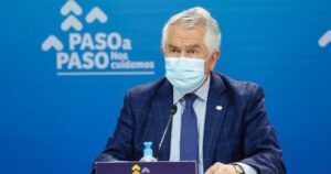 Paris: Chile recibirá más de 35 millones de vacunas contra el COVID-19 en 2021