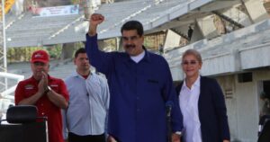 Maduro priorizará a integrantes de su partido político para vacunación en Venezuela