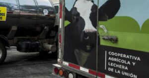 Campaña solidaria de la CPC: más de 26 mil litros de leche fueron donados por productores a Red de Alimentos