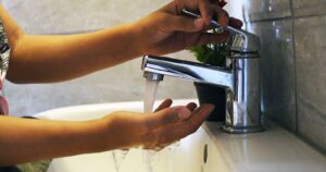 Masivo corte de agua afecta a 70 mil clientes en Coquimbo y La Serena