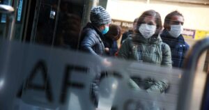 Desempleo se estanca en los dos dígitos en el último trimestre