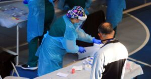 Argentina detecta dos casos de variantes brasileñas de coronavirus 