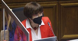 Carmen Hertz se lanza contra Bellolio por Derechos Humanos